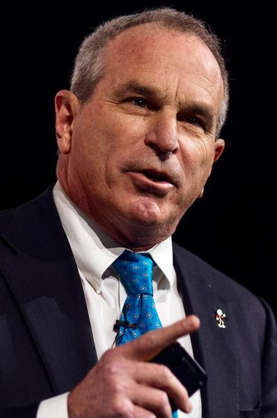 Robert Bryce 