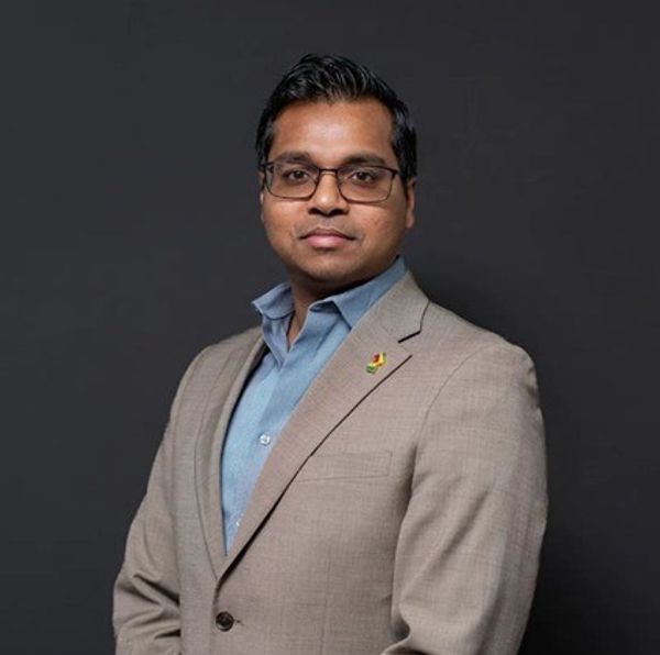 Dr. Rosh Khan